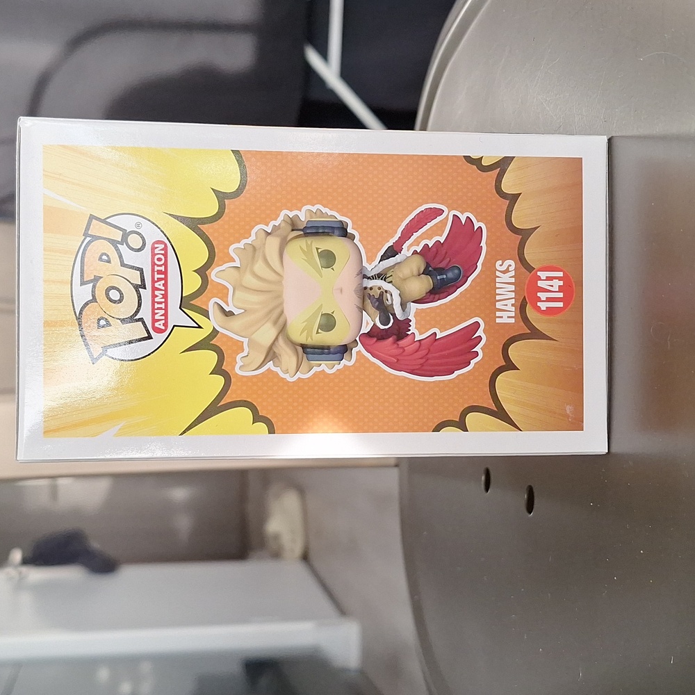 (SAVE 30% WHEN BUNDLE 2 OR MORE ITEMS) Hawks Funko #1141 - Picture 4 of 4